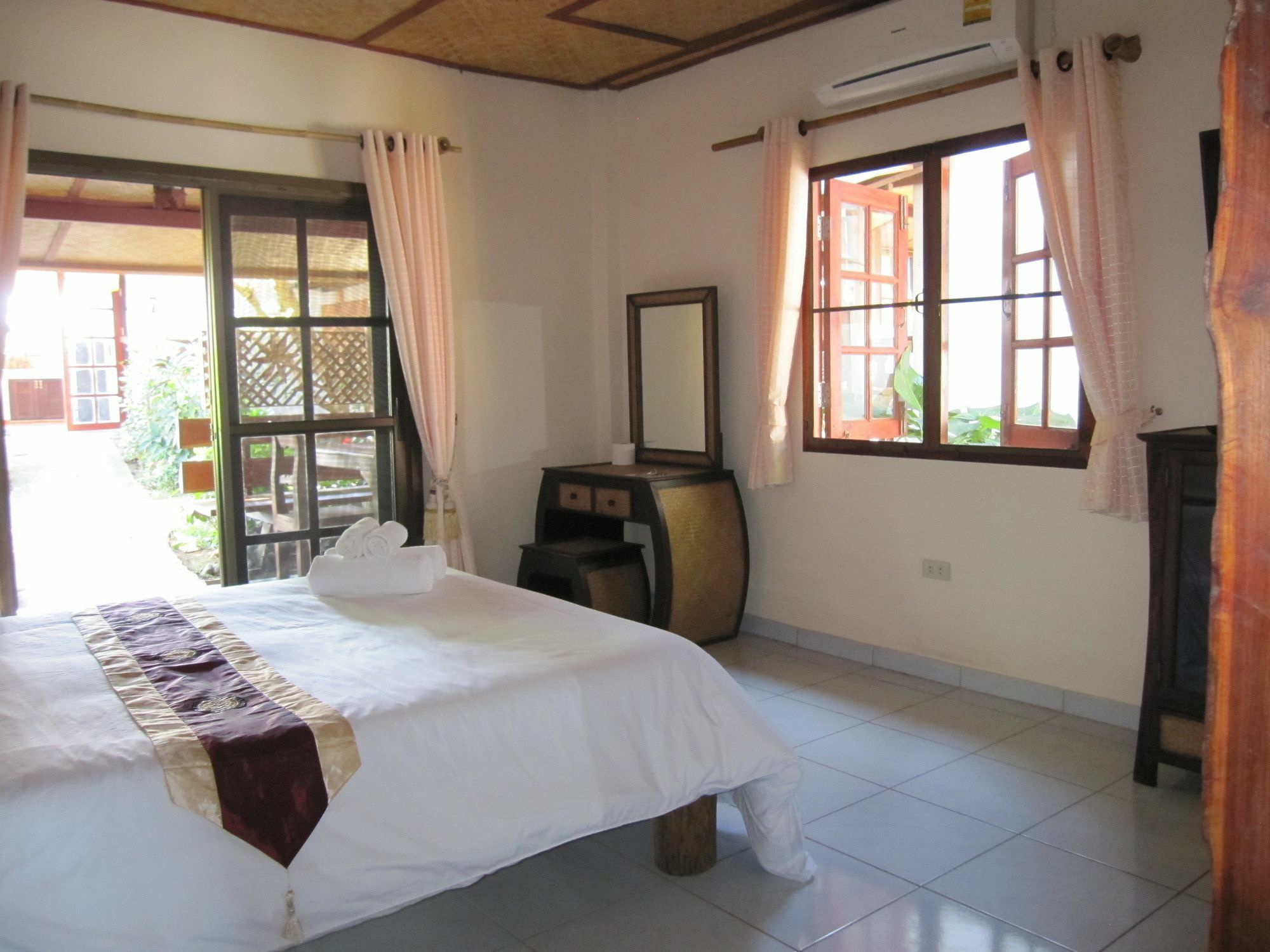 Hotel Xpai Extérieur photo